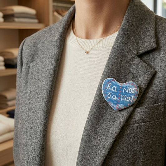 Pin Corazón · Rara