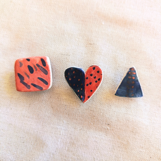 CONTRASTE VALIENTE · Trío de Aretes