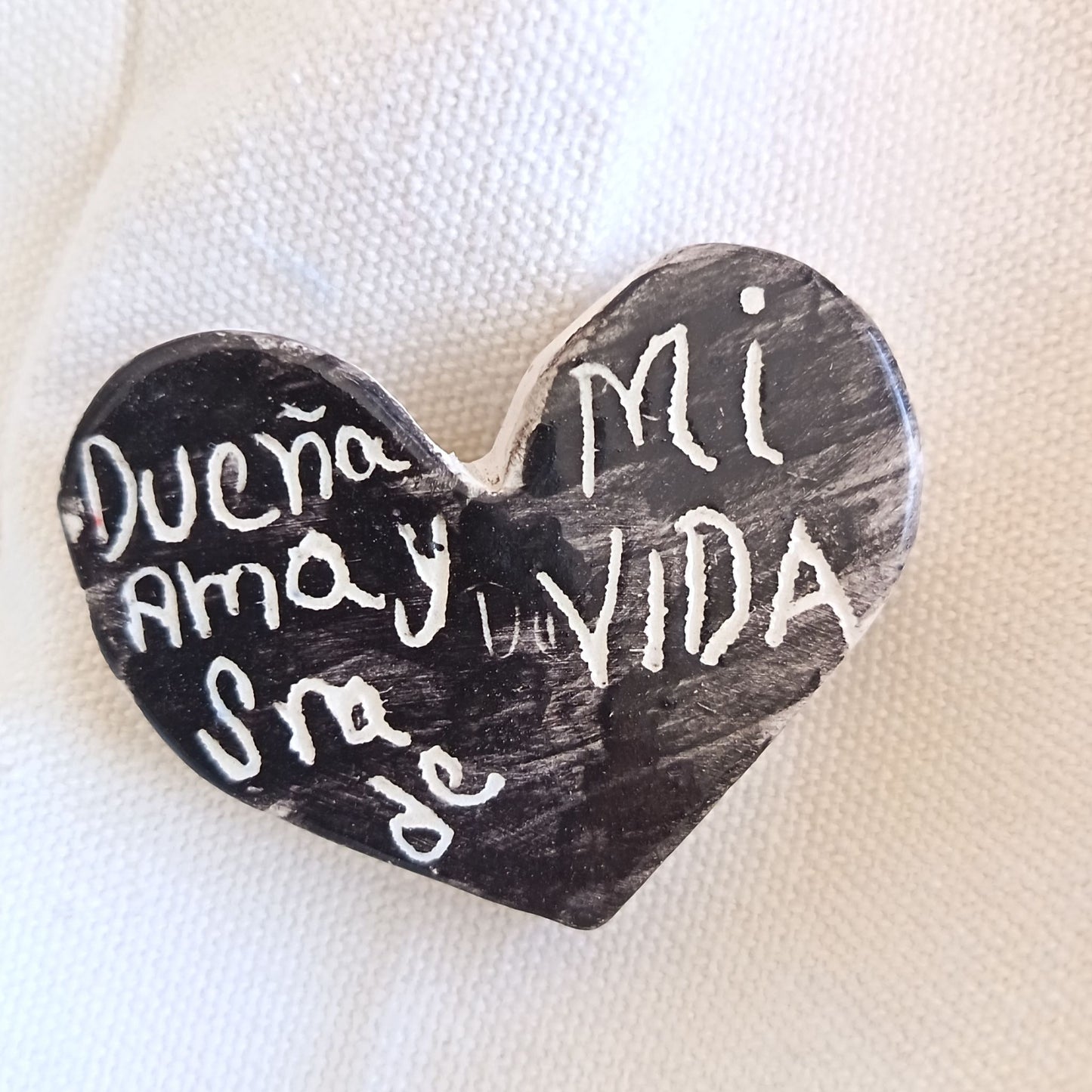 Pin Corazón ·  Ama