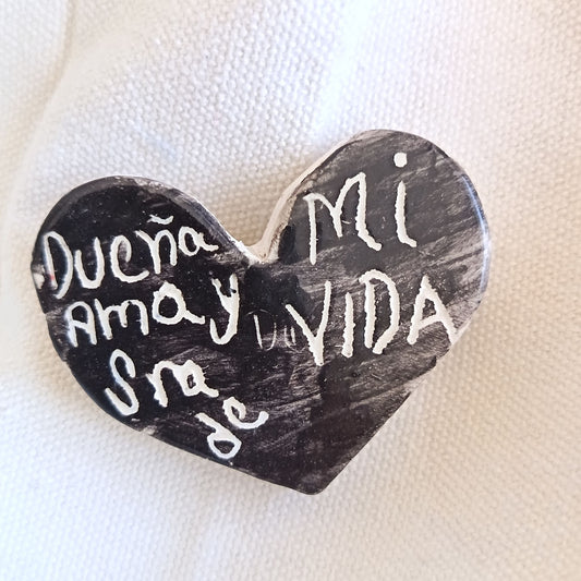 Pin Corazón ·  Ama