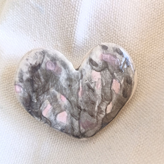 Pin Corazón ·  Mineral